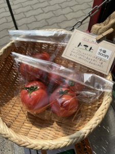 小袋入りトマト