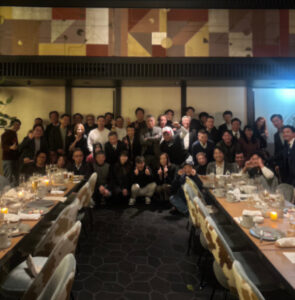 新年会での記念撮影